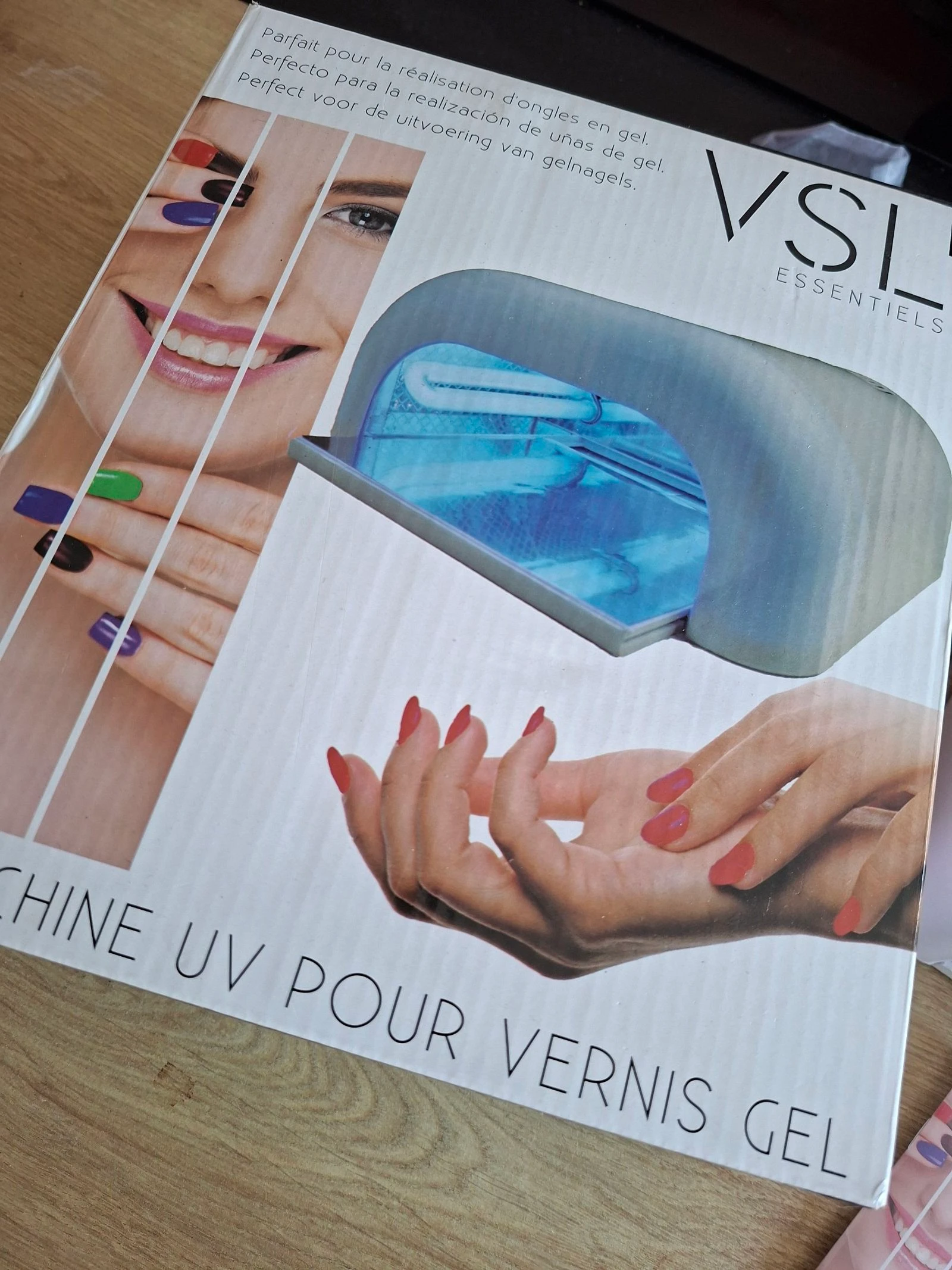 Lampe UV très bon état VSL ongles onglerie vernis semi permanent